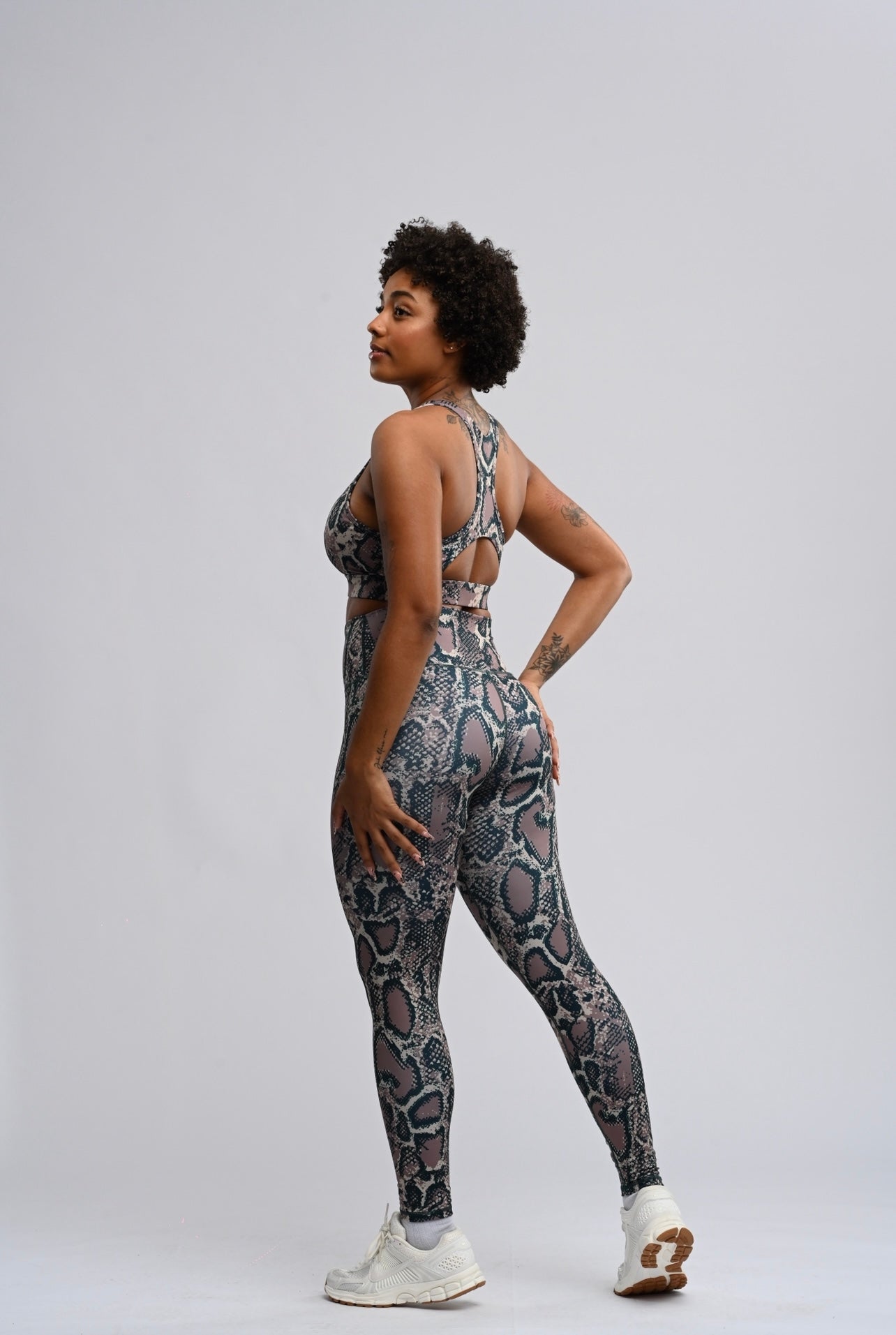 Jaylen Python Yoga Set