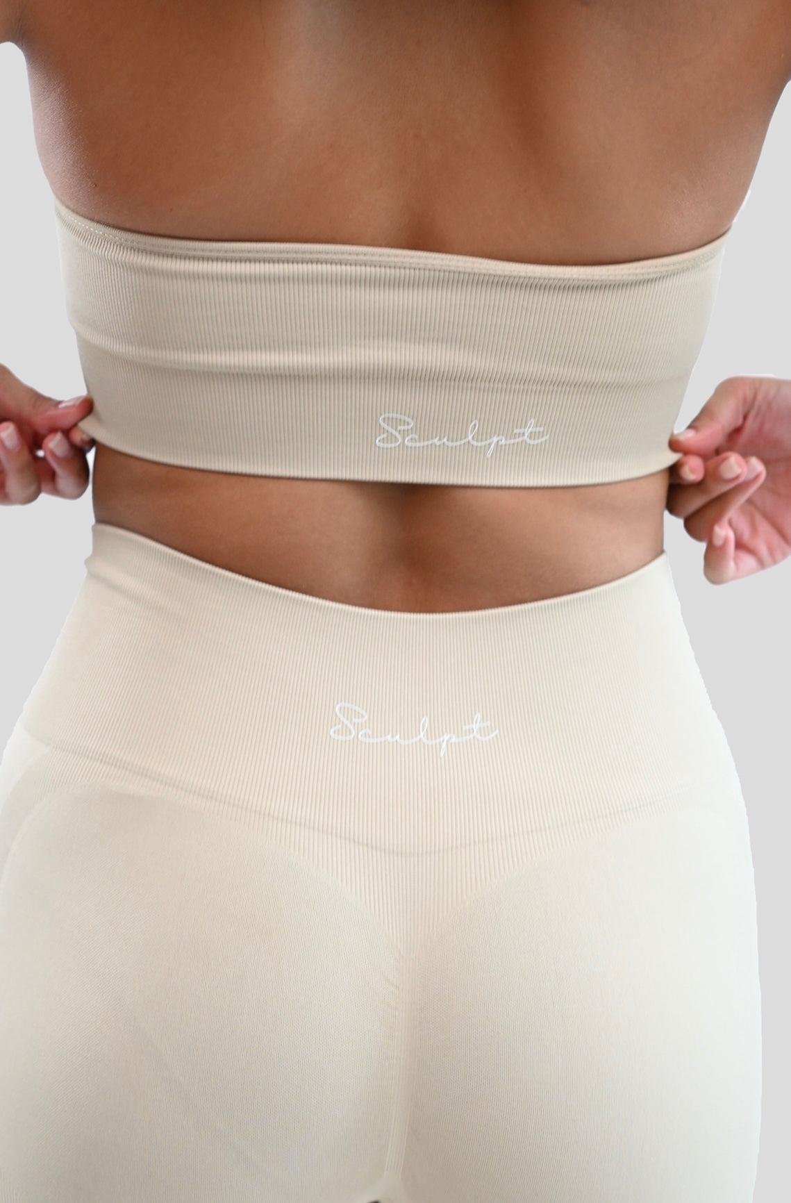 CREAM HALTER SEAMLESS BRA