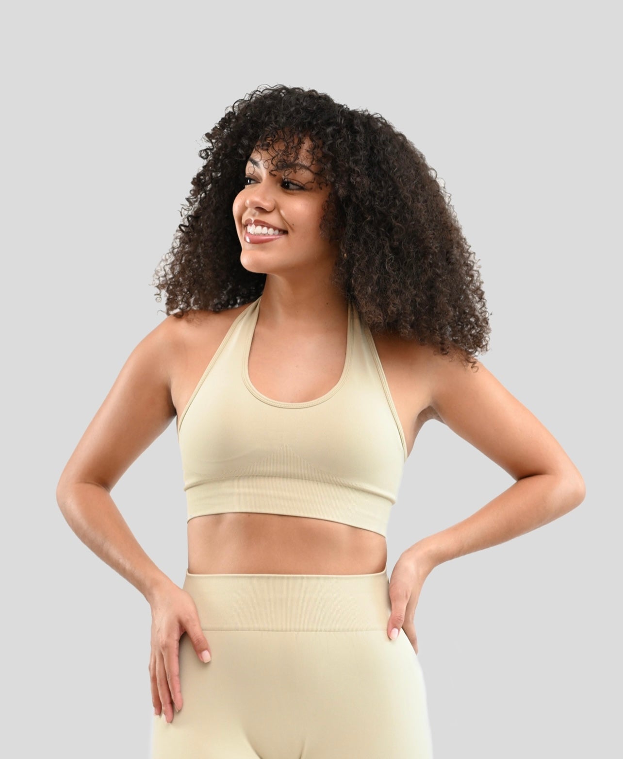 CREAM HALTER SEAMLESS BRA
