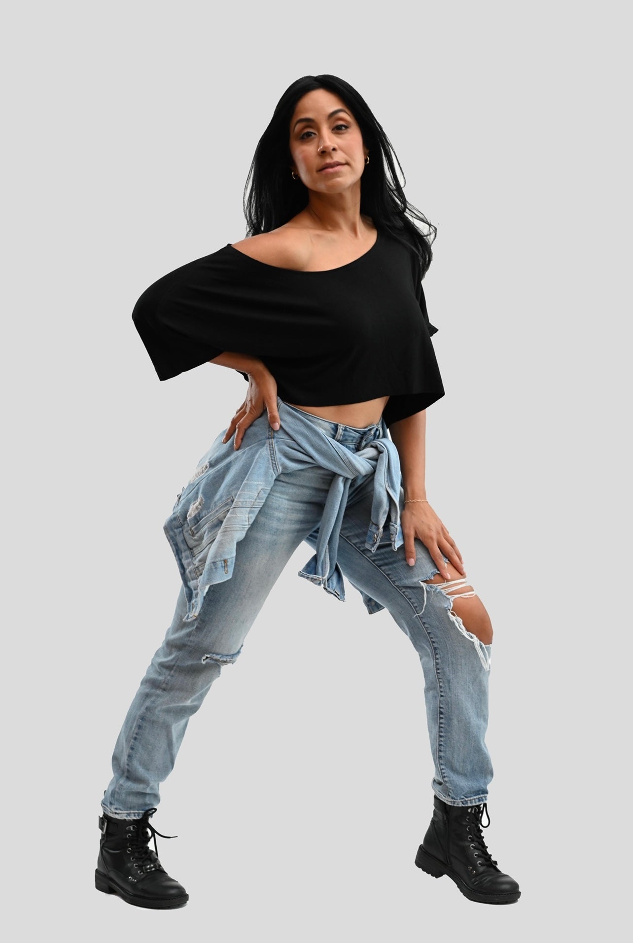 BLACK OFF THE SHOULDER CROP TOP