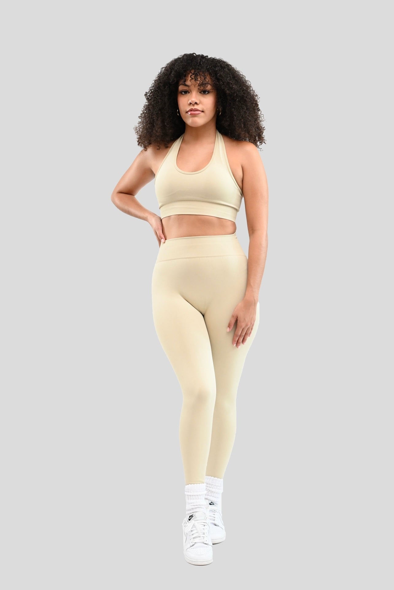 CREAM HALTER SEAMLESS BRA