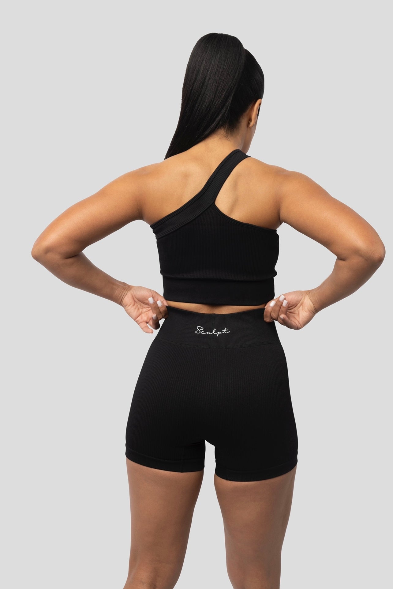 BLACK FLEXED RIBBED BIKER SHORT