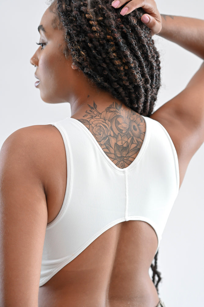 IVORY CONTOUR CURVE CROP TOP