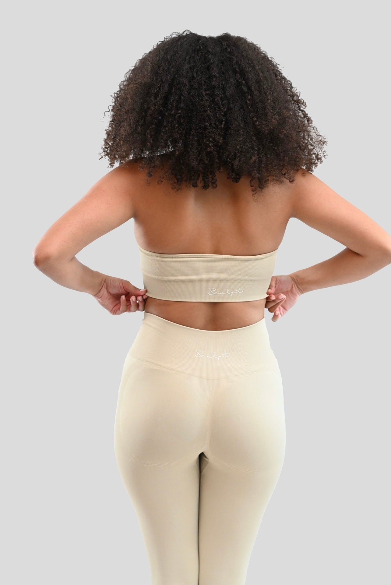 CREAM HALTER SEAMLESS BRA