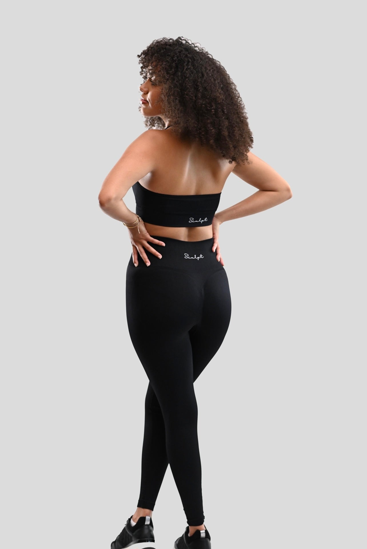 BLACK CONTOUR SEAMLESS LEGGING